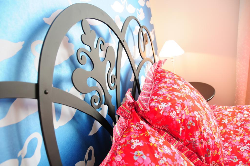 B&B Val Des Roses บรูจส์ ภายนอก รูปภาพ