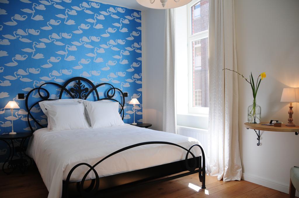 B&B Val Des Roses บรูจส์ ภายนอก รูปภาพ