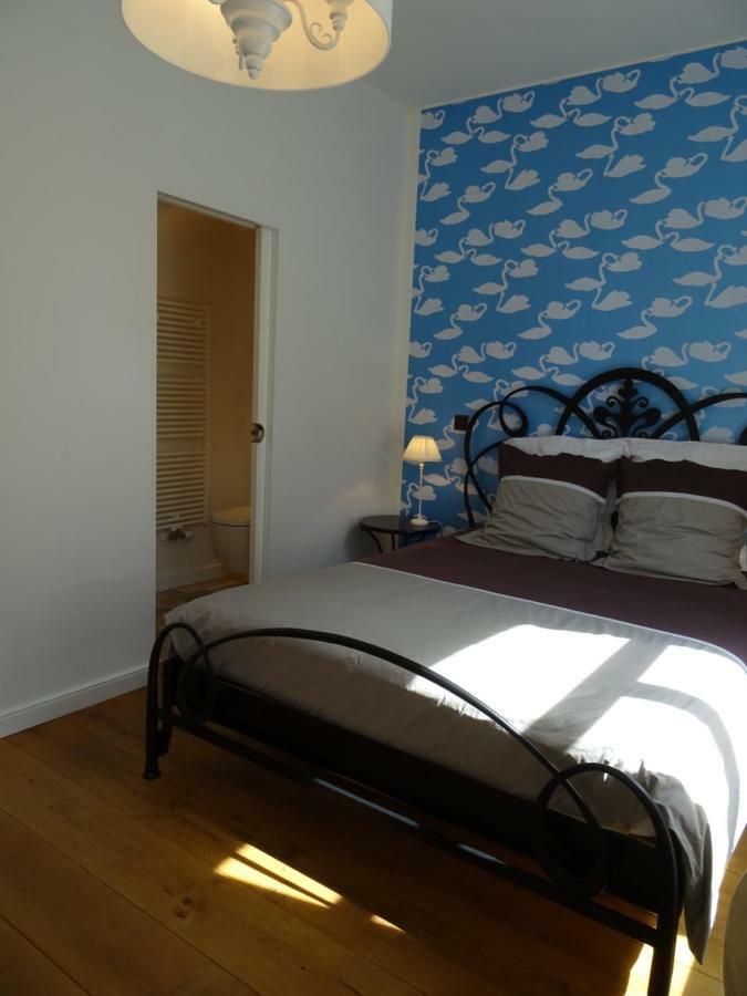 B&B Val Des Roses บรูจส์ ภายนอก รูปภาพ