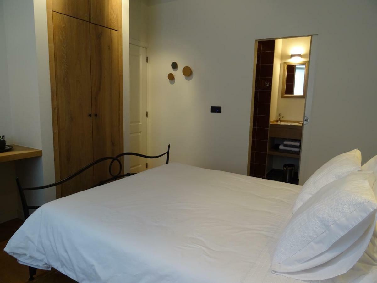 B&B Val Des Roses บรูจส์ ภายนอก รูปภาพ
