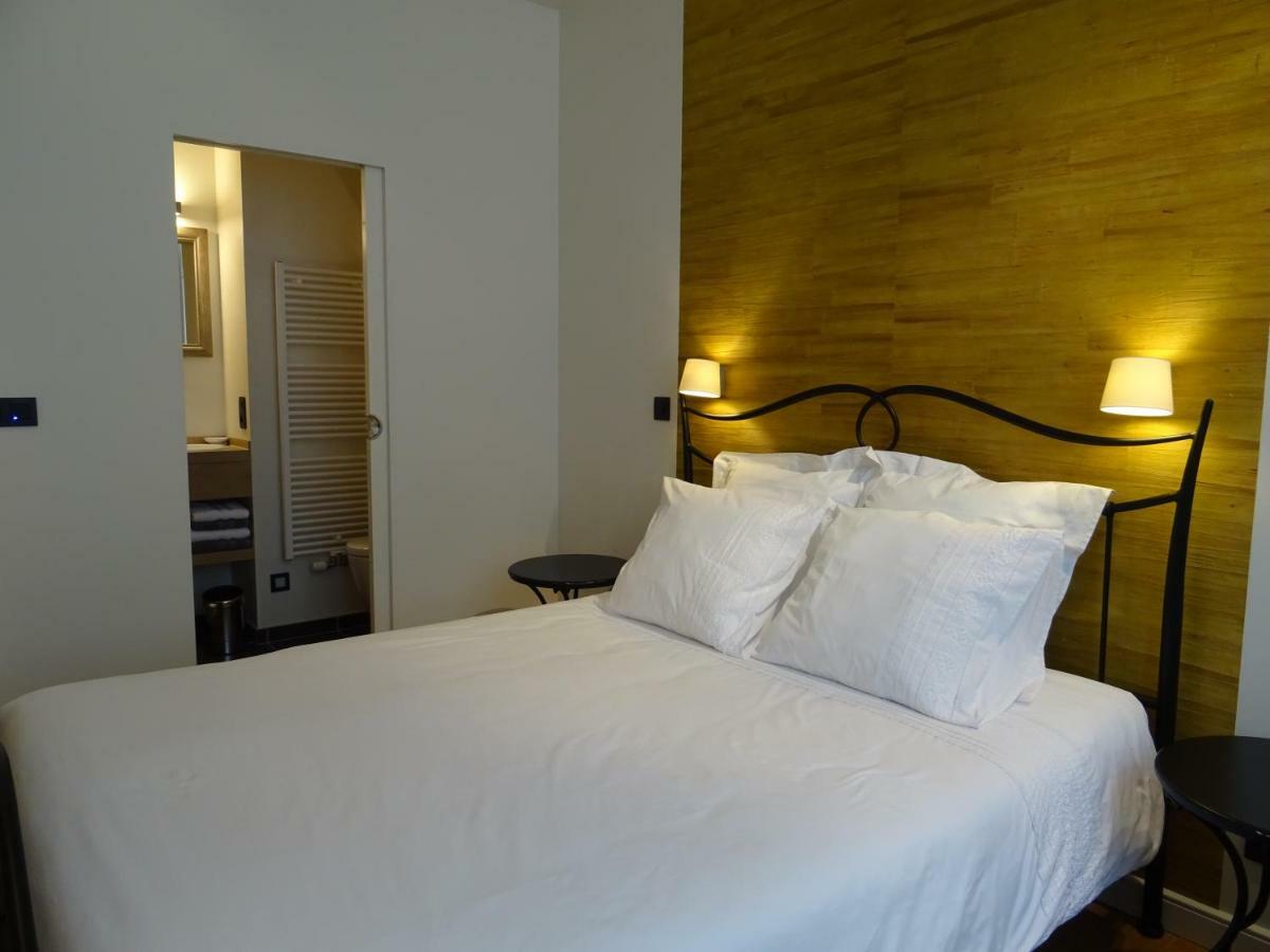 B&B Val Des Roses บรูจส์ ภายนอก รูปภาพ